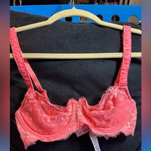Victoria’s Secret Angel push up lace bra
